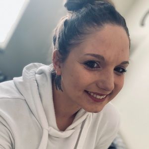 Meet your Posher, Abbigail